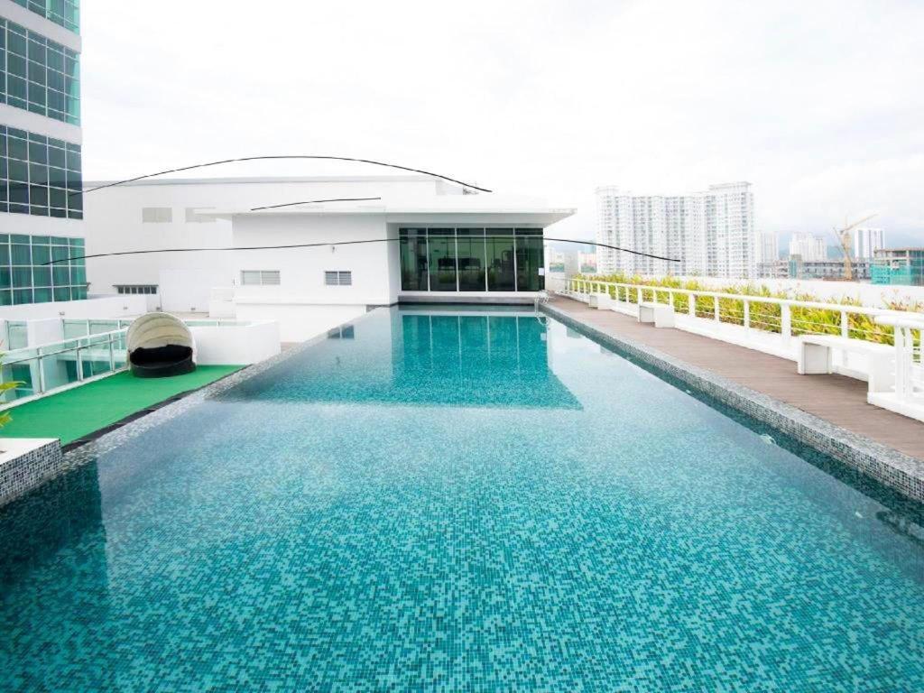 The Maritime Suite @ Panoramic Duplex 海景の家 Jelutong Bagian luar foto